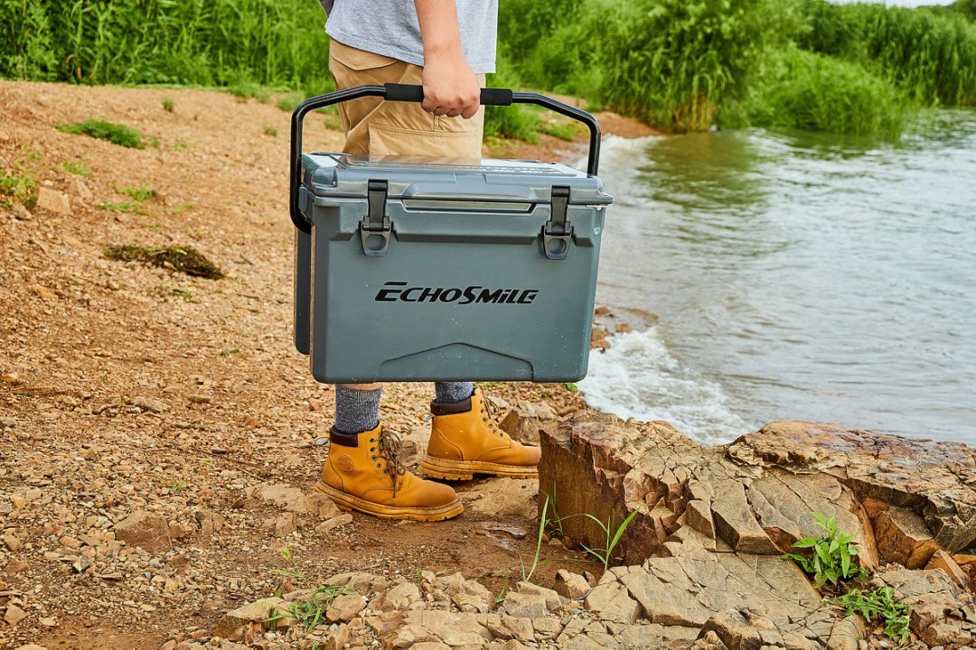25 Qt Rotomolded Cooler
