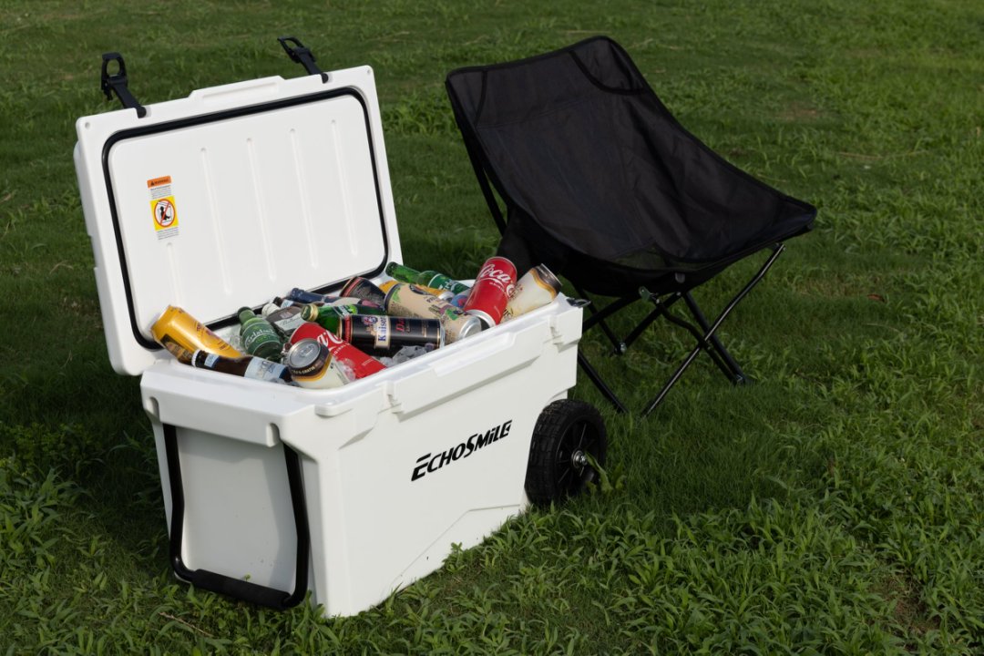60 Qt Rotomolded Rolling Cooler